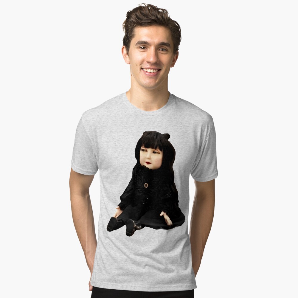 Aperçu de l'œuvre T-shirt chiné créée et vendue par RoyalNadja.