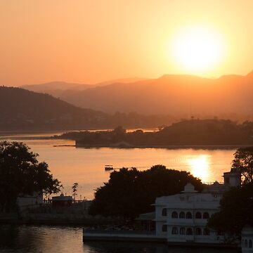 Artwork thumbnail, Sunset over the Lake Pichola. Udaipur by Clara Go (missatgerebut)