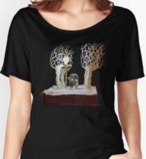 Tumnus and Lucy Narnia book sculpture Women's Relaxed Fit T-Shirt