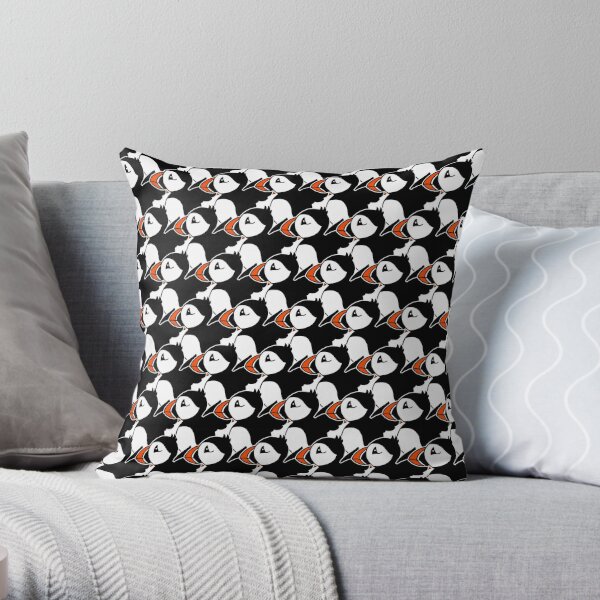 https://ih1.redbubble.net/image.2043645381.0976/throwpillow,small,600x-bg,f8f8f8-c,0,120,600,600.jpg