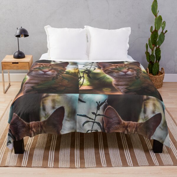 Artikelvorschau, Katze mit Honigaugen entworfen und verkauft von KIKOOSTORE.