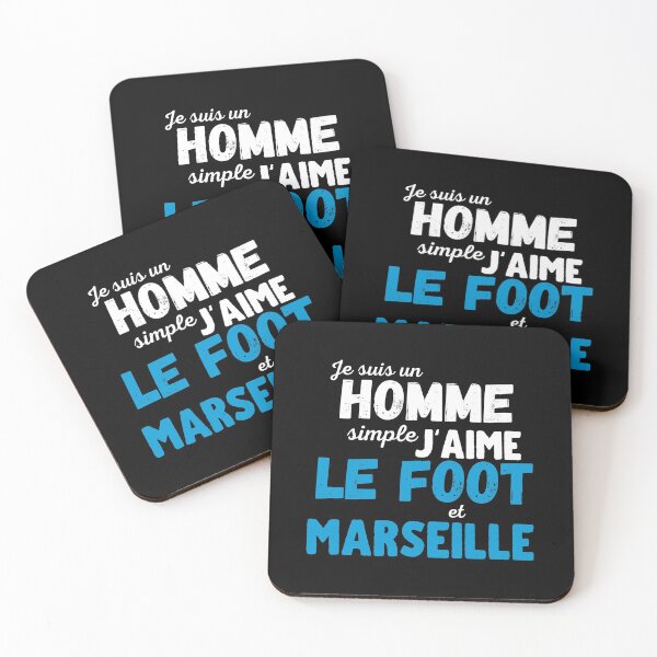 Aperçu de l'œuvre Je suis un homme simple j'aime le foot et Marseille cadeau humoristique créée et vendue par TeeJfm.