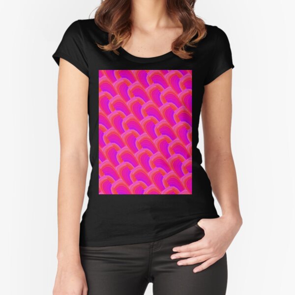 Fitted Scoop T-Shirt