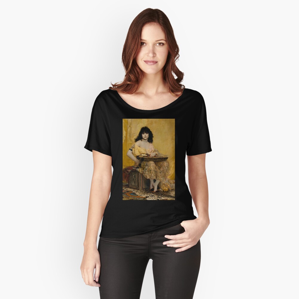Aperçu de l'œuvre T-shirt coupe relax créée et vendue par RoyalNadja.