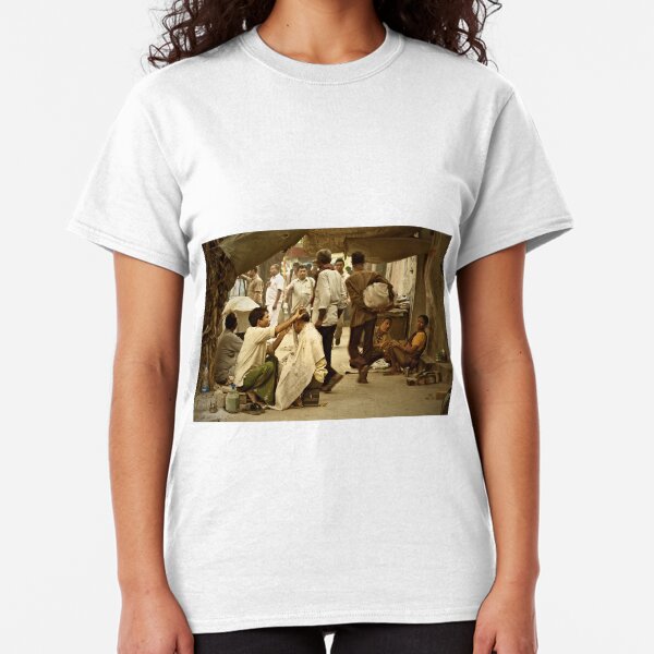 Why is she taking that photo? Classic T-Shirt
