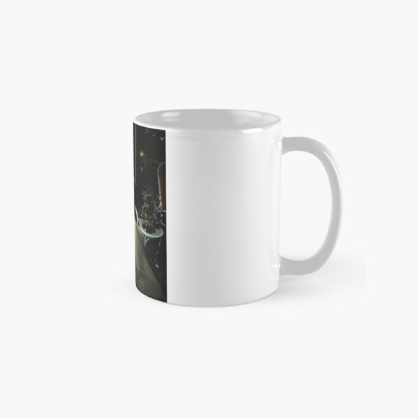 Vista previa del artículo con la obra «Phoebe Waller-Bridge se relaja con sus Emmy», diseñado y vendido por Fun Stuff Merch.