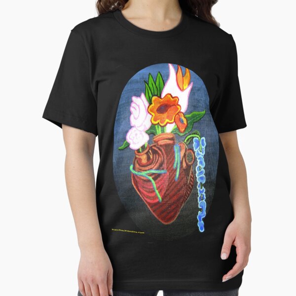 Loving heart Essential T-Shirt