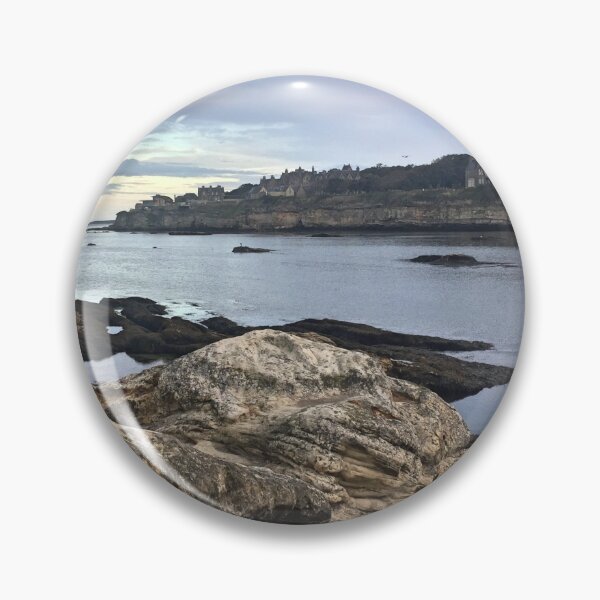 Artikelvorschau, Coastline, St Andrews von Liam Hooper entworfen und verkauft von LH_WildLens.