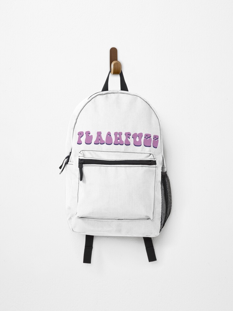 Aperçu 1 sur 3. Sac à dos avec l'œuvre KMD (MF DOOM) PEACHFUZZ (purple) créée et vendue par RADICAL-RAT.