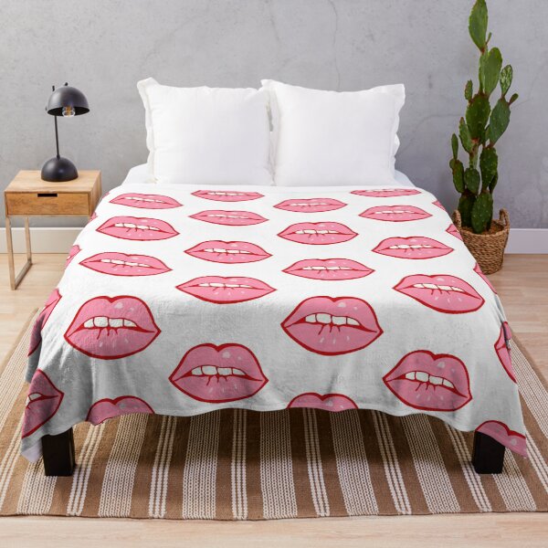 Artikelvorschau, Nasse beißende Lippen entworfen und verkauft von IBMClothing.
