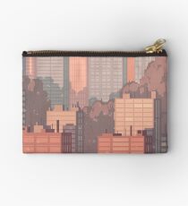 18:20 Studio Pouch