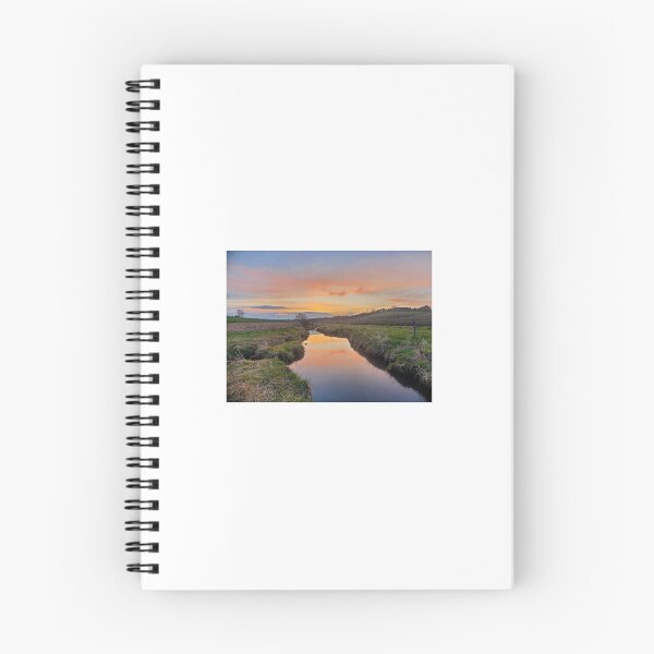 Aperçu de l'œuvre Sunrise Creek créée et vendue par StudebakerAcres.