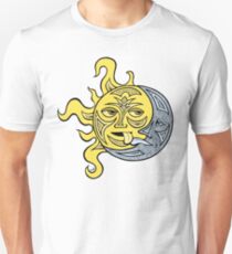 Küssende Sonne und Mond Unisex T-Shirt