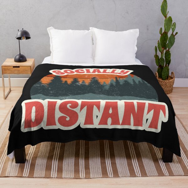 Aperçu de l'œuvre Distance sociale - Socialement éloigné - Hippy Vintage Vibe créée et vendue par ittybittyowl.