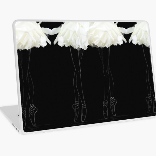 En pointes ballerinas Laptop Skin