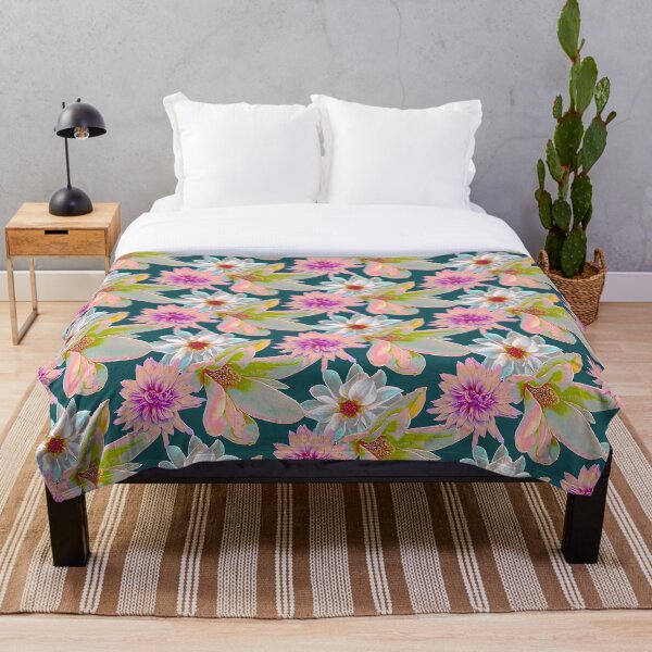 Aperçu de l'œuvre Floral Vintage créée et vendue par PoppyPod.