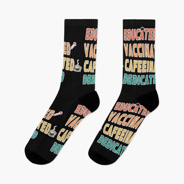Aperçu de l'œuvre Infirmière de cadeau drôle cool pour une idée d'amant de café pour votre frère ou sœur vacciné ou votre famille rétro vintage créée et vendue par fashion-tees.