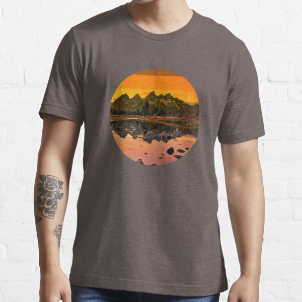 suntan mountains Essential T-Shirt