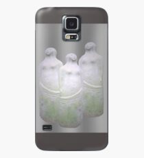 Three stone sculptures of women. Case/Skin for Samsung Galaxy