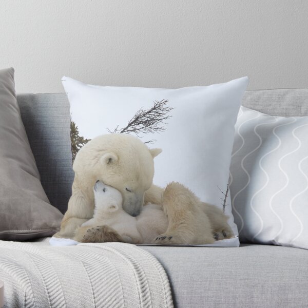 Polar bears: Mom & cubs Throw Pillow
