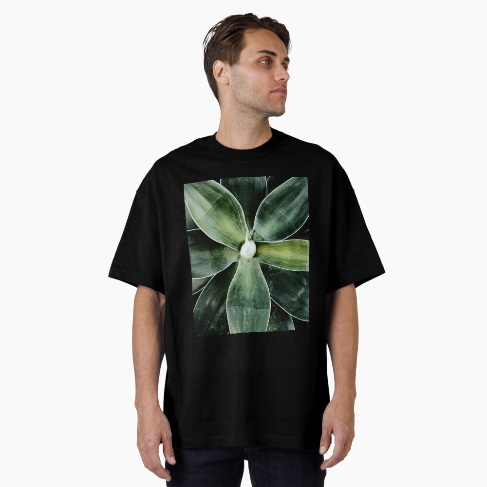 Vista previa del artículo con la obra «Camiseta oversize», diseñado y vendido por achoprop.