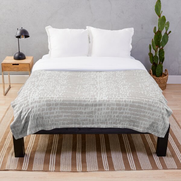 Japandi Ivory Organic Pattern Throw Blanket