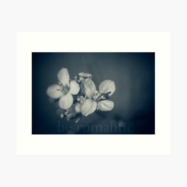 Vista previa del artículo con la obra «Flowers in Blue #6», diseñado y vendido por ILODESIGNS.