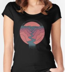Canyon River Women's Fitted Scoop T-Shirt