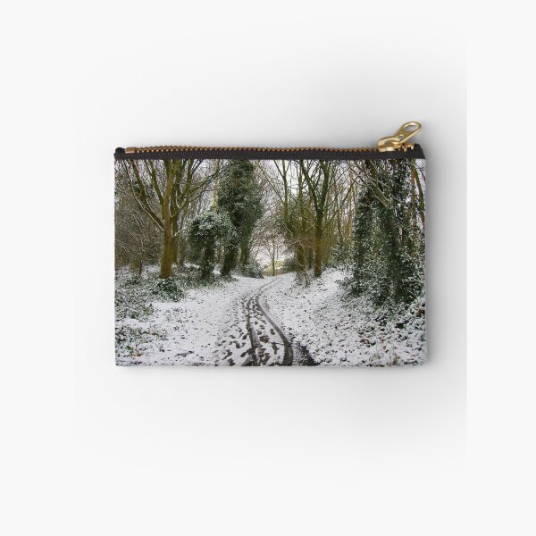 Aperçu de l'œuvre Tracks in the snow.. créée et vendue par ronsaunders47.