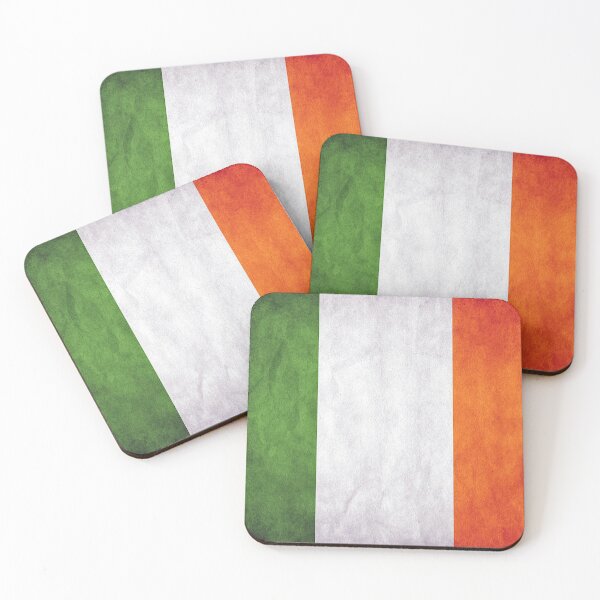 Artikelvorschau, Irische Flagge, irische Weihnachten, irisch, Irland, irische Weihnachtsgeschenke, irische Geschenke, St. Patricks Day, irische Weihnachtsverzierung, irischer Becher, entworfen und verkauft von Hazel Ryan Wagner.