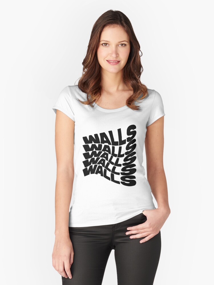 Harry Styles and Louis Tomlinson - Larry stylinson Essential T-Shirt for  Sale by alishavictoriax