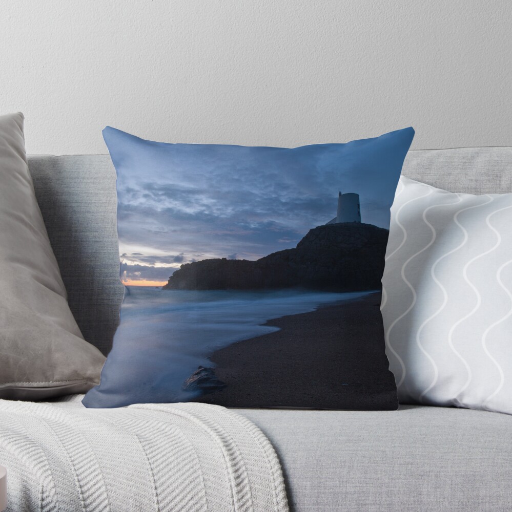 Lighthouse and dusk tides Throw Pillow