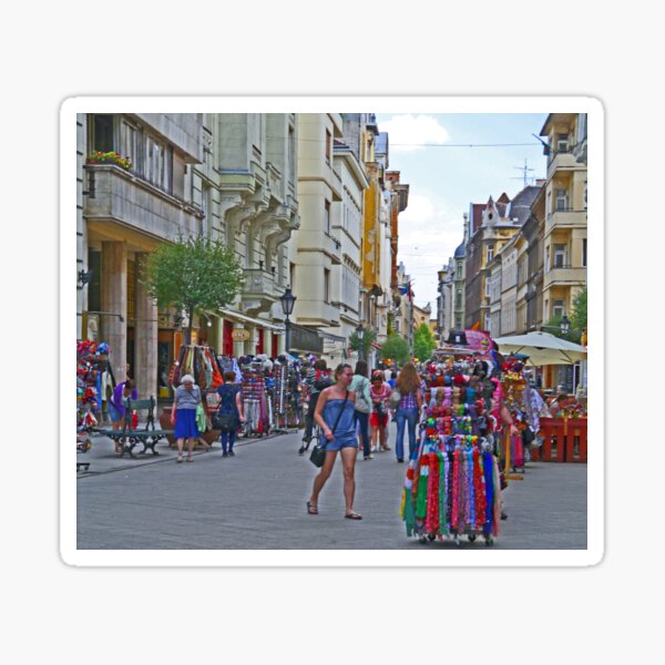 Vista previa del artículo con la obra «Mercado callejero, Vaci Ulca, Budapest, Hungría», diseñado y vendido por Margaret  Hyde.