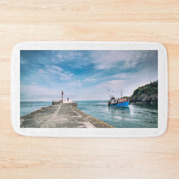 Item preview, 06/05/19 - Bringing in the Catch designed and sold by BertyPhotos.