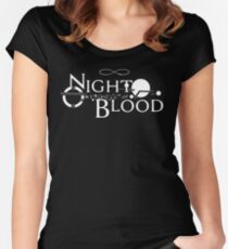 Nachtblut Tailliertes Rundhals-Shirt