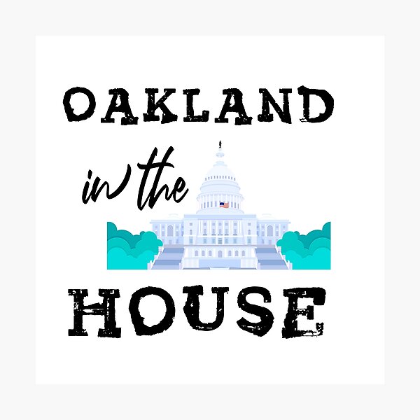 Artikelvorschau, Oakland Im Haus Kamala Harris aus Oakland, T-Shirt entworfen und verkauft von MoradovT-shirt.