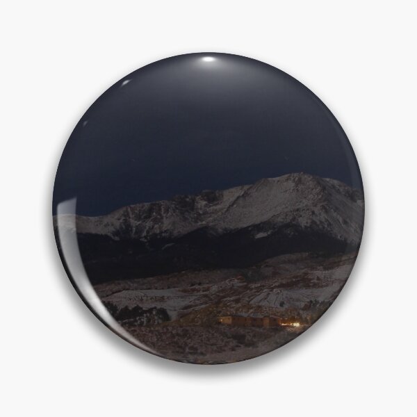 Artikelvorschau, Snow Capped Pikes Peak entworfen und verkauft von CarefulCaptures.