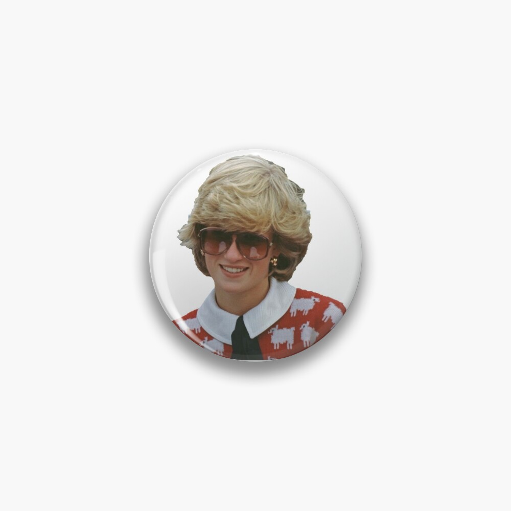 Artikel-Vorschau von Button, designt und verkauft von kayleemagda.
