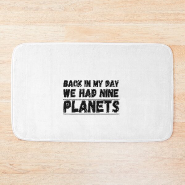 Artikelvorschau, Zurück in meinem Tag hatten wir neun Planeten, Pluto-T-Shirts, Pluto-Aufkleber, Pluto-Masken, Pluto-Telefonhüllen, Pluto-Poster, Pluto-Sweatshirts und -Hoodies entworfen und verkauft von goodshop1.