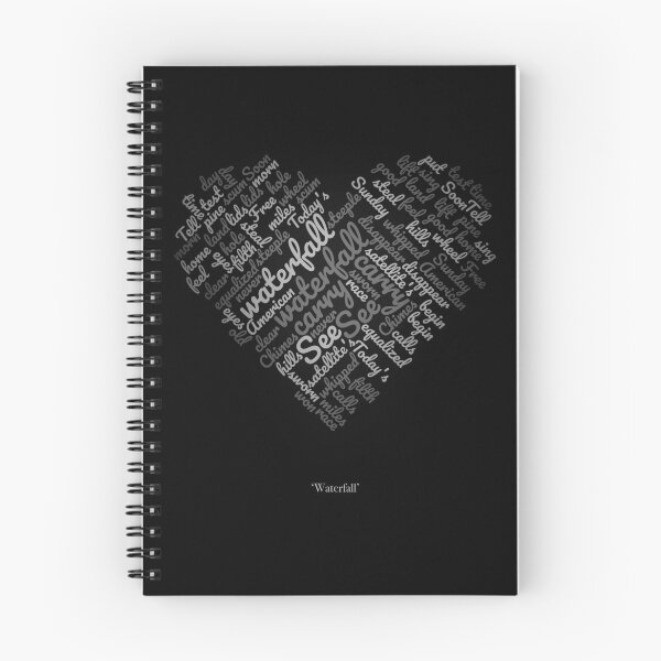 Aperçu de l'œuvre Roses en pierre | Cascade | Noir et blanc créée et vendue par PrettiGreene.
