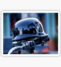 Motorradlenker mit reflektierendem Helm Sticker
