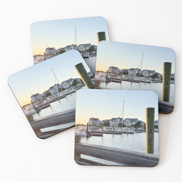 Item preview, Puesta de sol sobre los muelles designed and sold by Lindsay Williams.