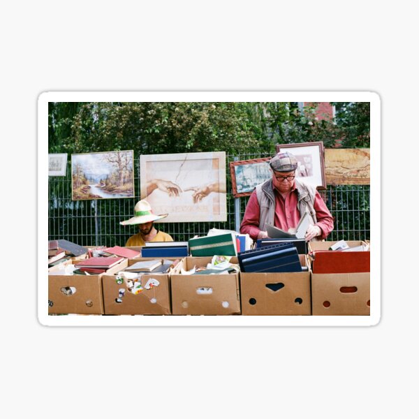 Vista previa del artículo con la obra «Mercadillo de Mauerpark, Berlín (fotografía analógica)», diseñado y vendido por tildamaybe.