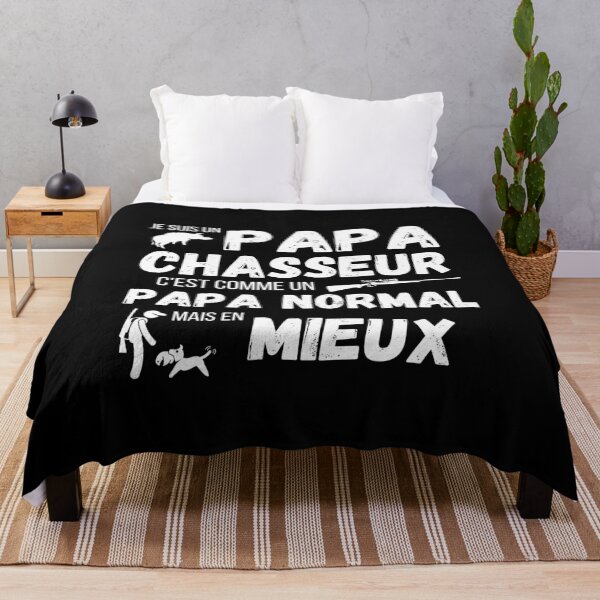 Aperçu de l'œuvre Je suis un papa chasseur c'est comme un papa normal mais en mieux créée et vendue par TeeJfm.