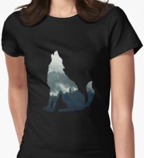 Wolf Women's Fitted T-Shirt