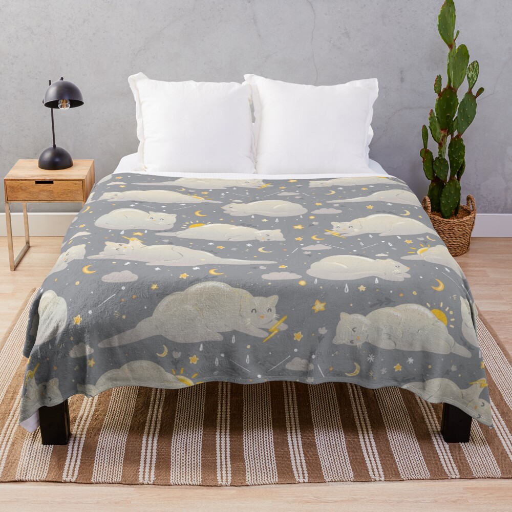 Kitty clouds Throw Blanket