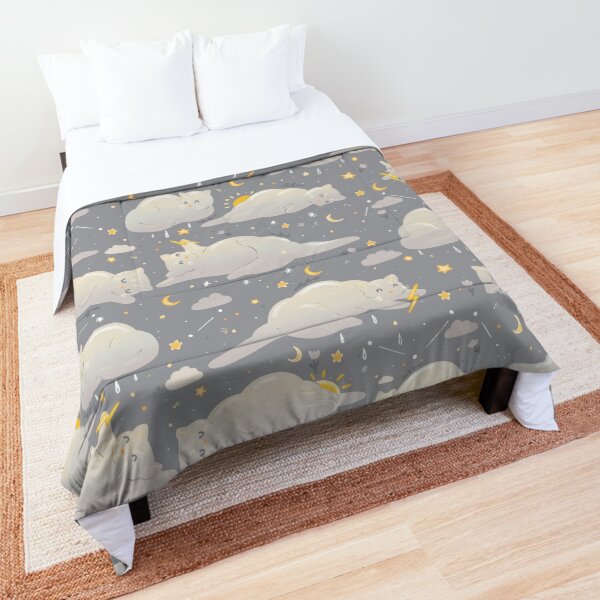 Kitty clouds Comforter