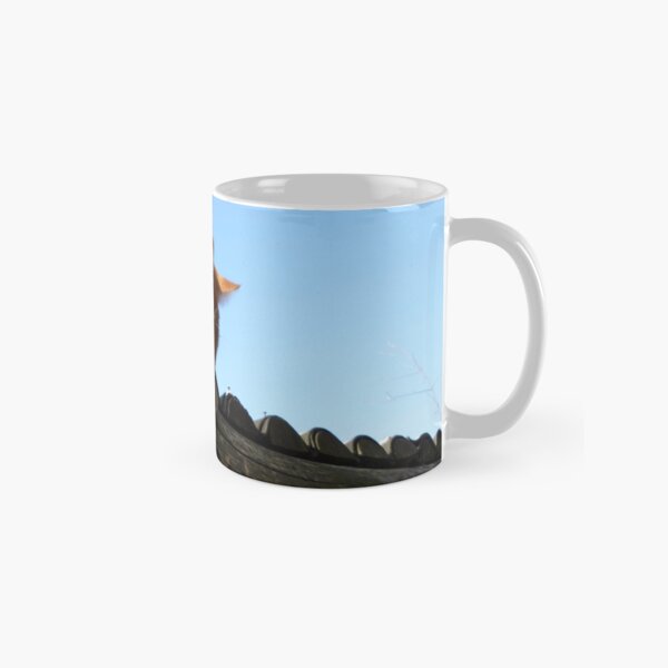 Cat on the roof Classic Mug