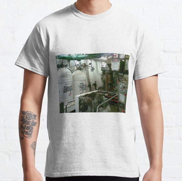 HMAS Tobruk engine room Classic T-Shirt