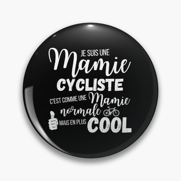Aperçu de l'œuvre Une mamie cycliste en plus cool cadeau humour créée et vendue par TeeJfm.